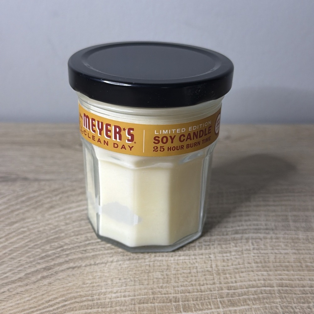 Mrs Meyers Apple Cider Soy Candle Limited Edition Fall Scent 7.2oz Holiday Decor